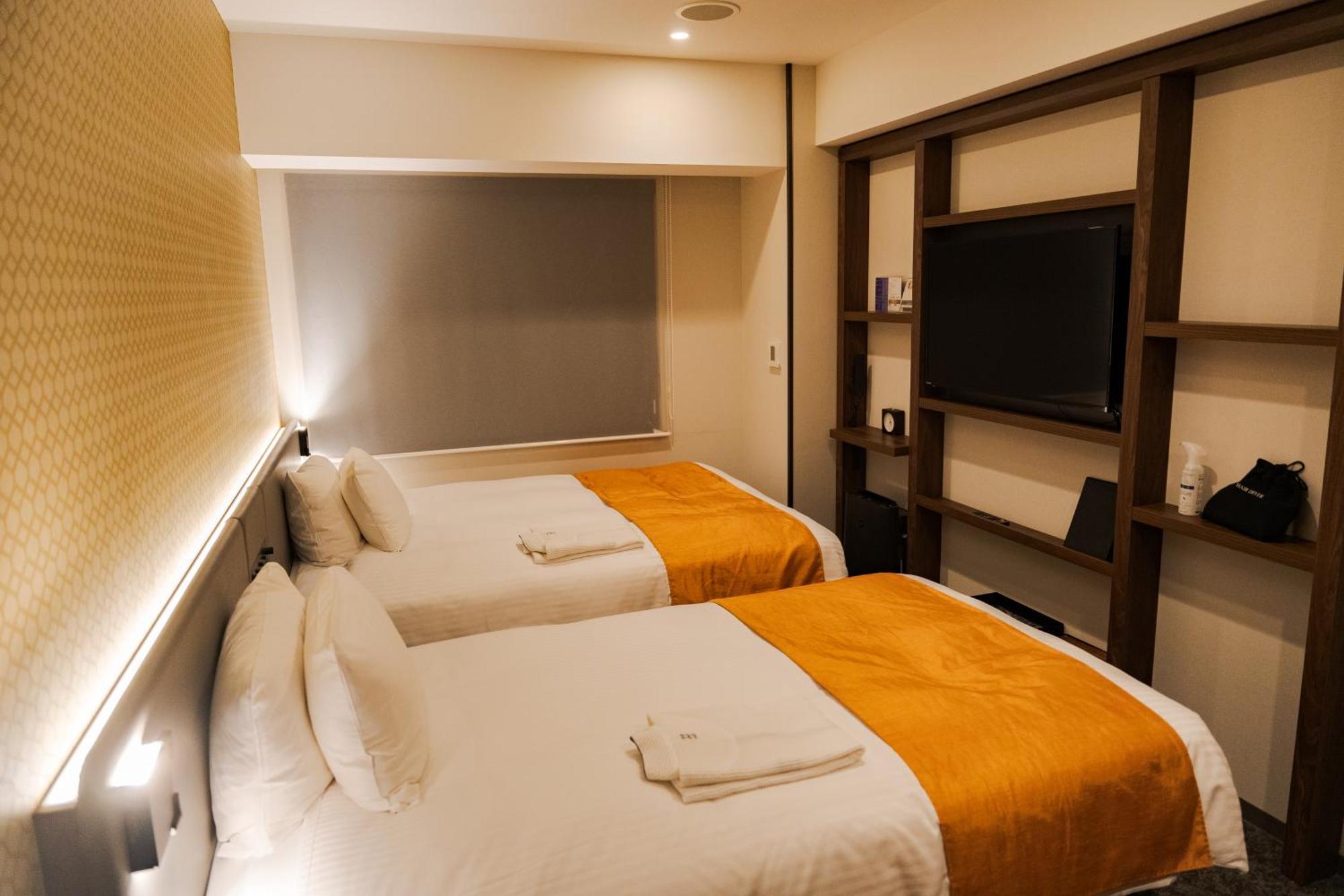 Grids Premium Namba 4* 大阪